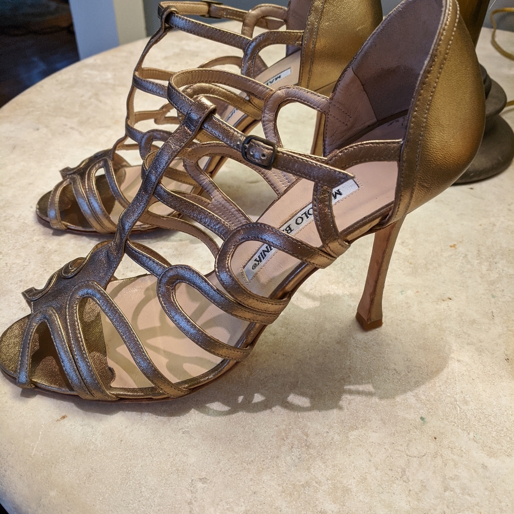 Manolo Blahnik gold heels